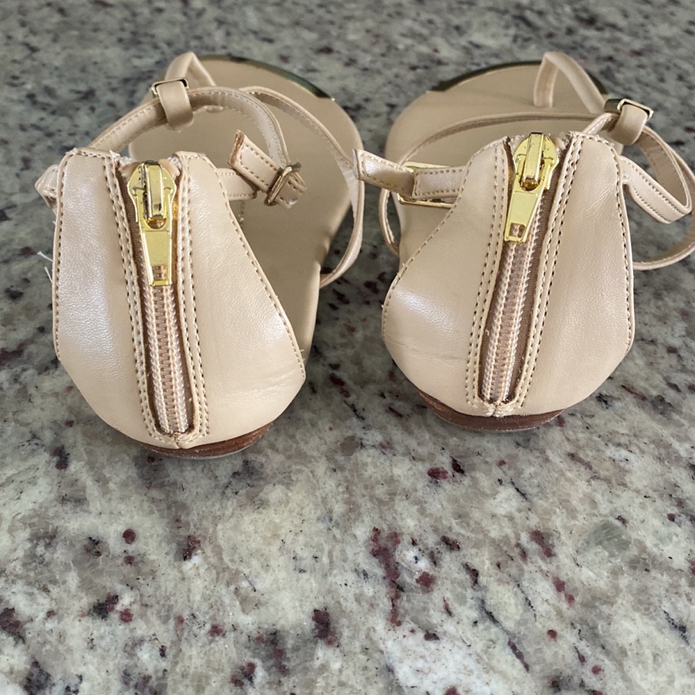 DV Dolce Vita Strapped Sandal size 8 in great condition - Picture 3 of 7